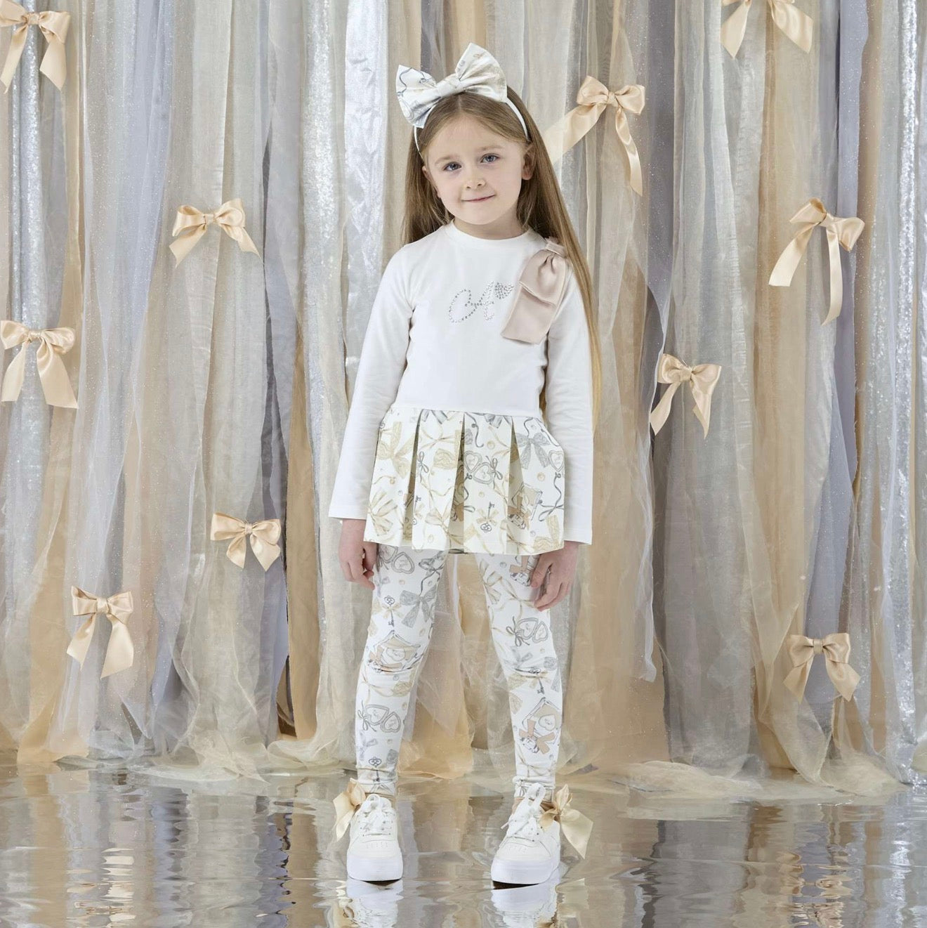 Set Blake Adee