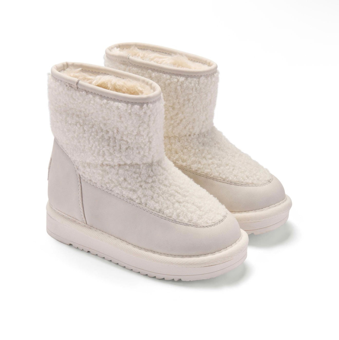 Boots Teddie Little a Wit